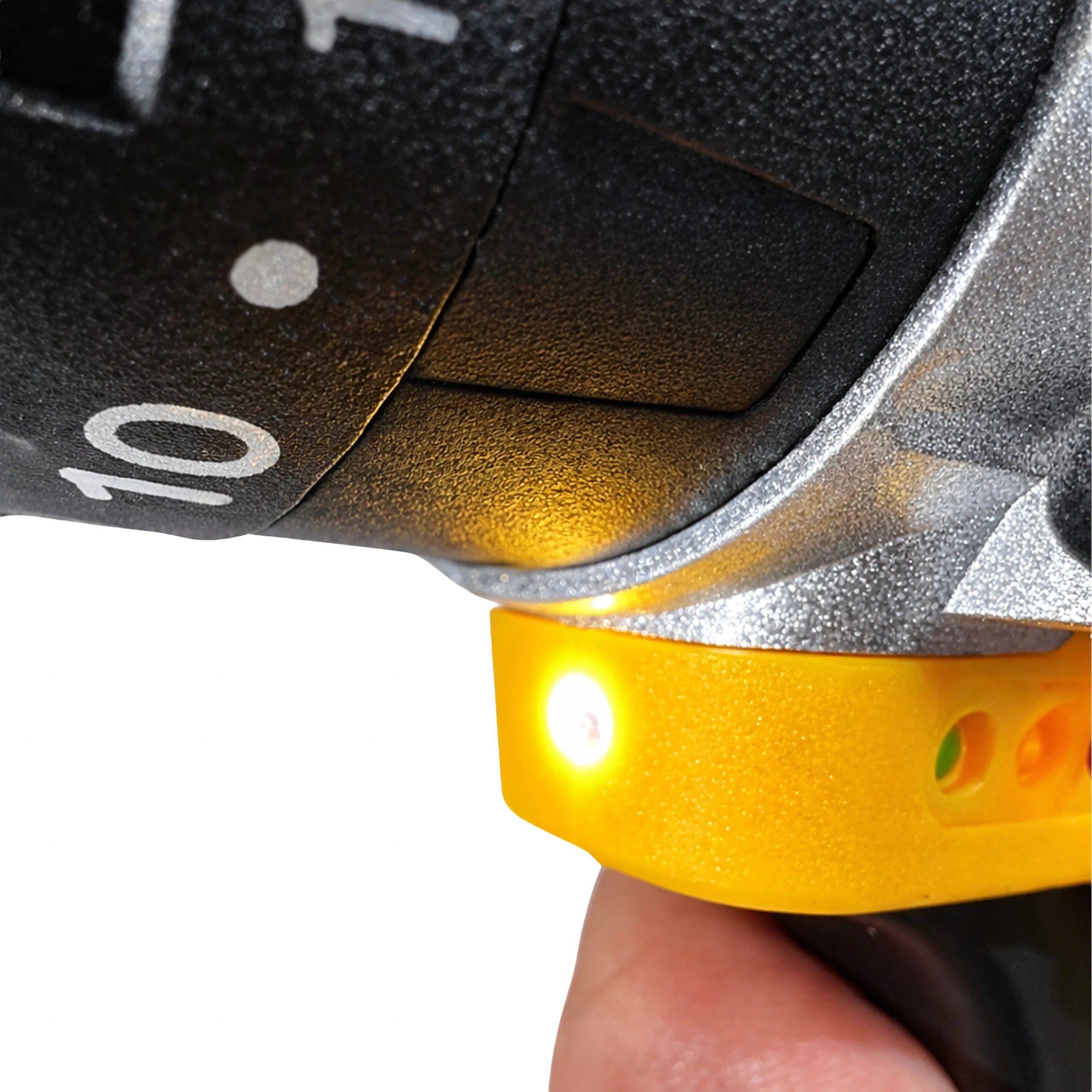 Perceuse visseuse sans fil étui, 2 x batteries 18 V 2 Ah, LED